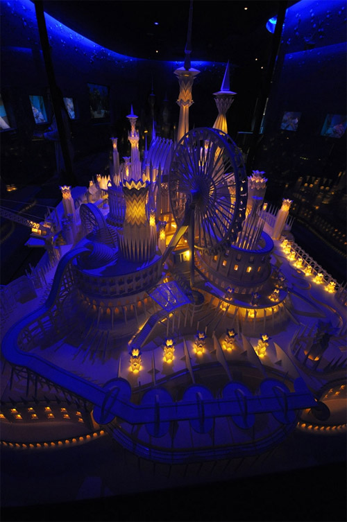 7846697 45f28f9f29 o Um castelo de papel no oceano