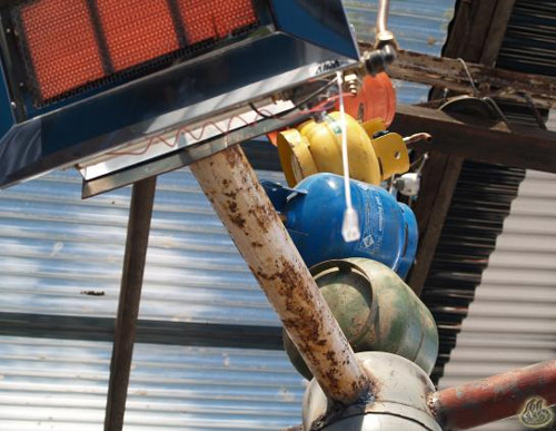 8330231 36592663be o Reciclagem com botijões de gás