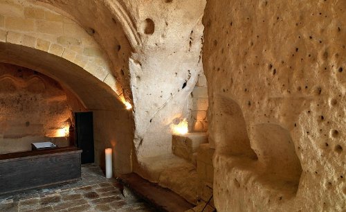 hotel caverna le grotte della civita 12 Hotel dentro de uma caverna na Itália