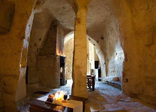 hotel caverna le grotte della civita 16 Hotel dentro de uma caverna na Itália