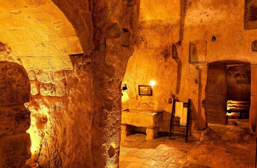hotel caverna le grotte della civita 7 Hotel dentro de uma caverna na Itália