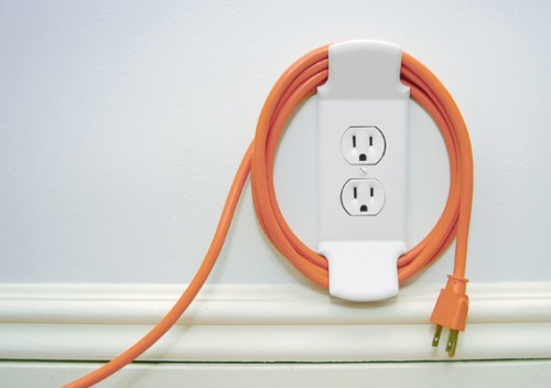 XX_wall_cleats XX wall cleats 500x352 26 ideias para organizar os cabos do escritório