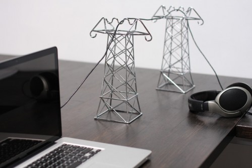 xx_cable_power_lines_organizador_cabo xx cable power lines organizador cabo 500x333 26 ideias para organizar os cabos do escritório